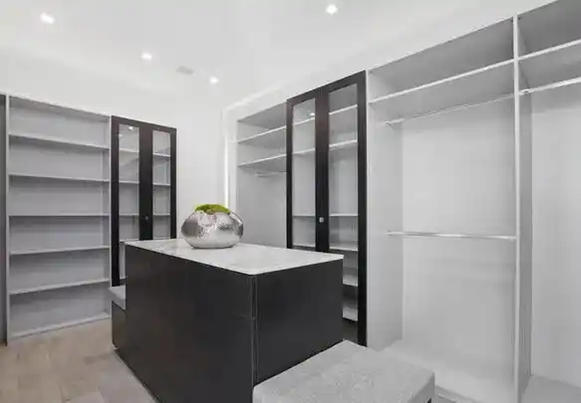 Beverly Crest walk-in wardrobe with central island
