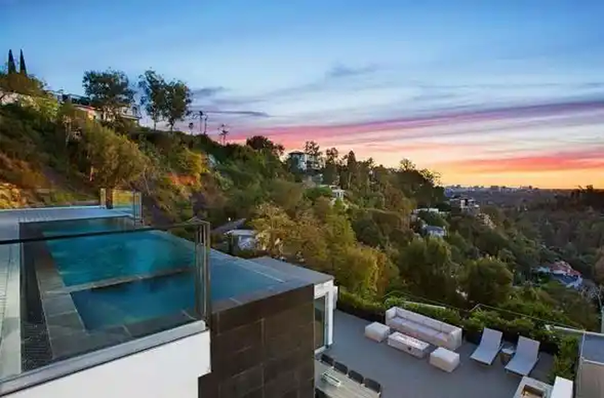 Beverly Crest glass-sided spa above the canyon