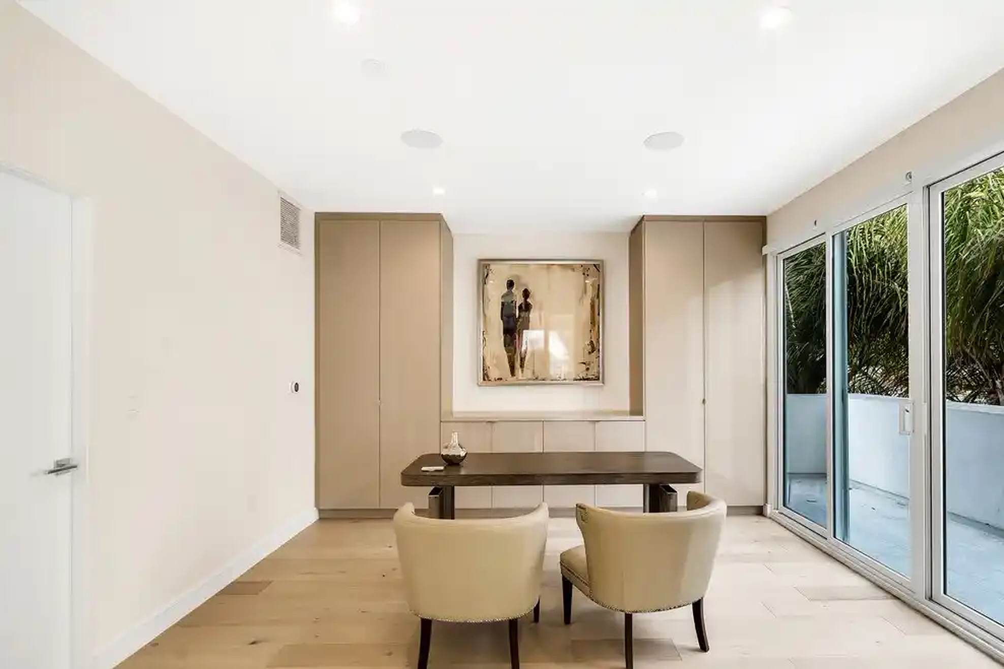 Castellamare dressing area with garden access