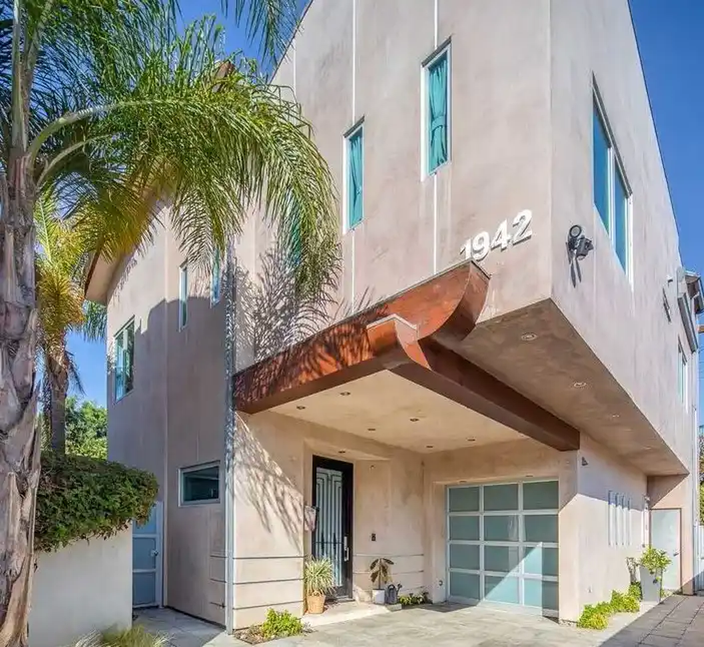 Colby residence entry canopy