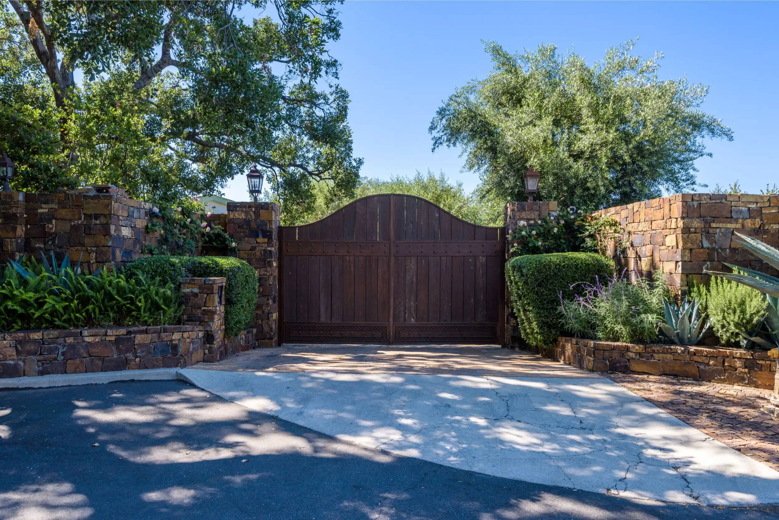 Torreyson gated driveway entrance
