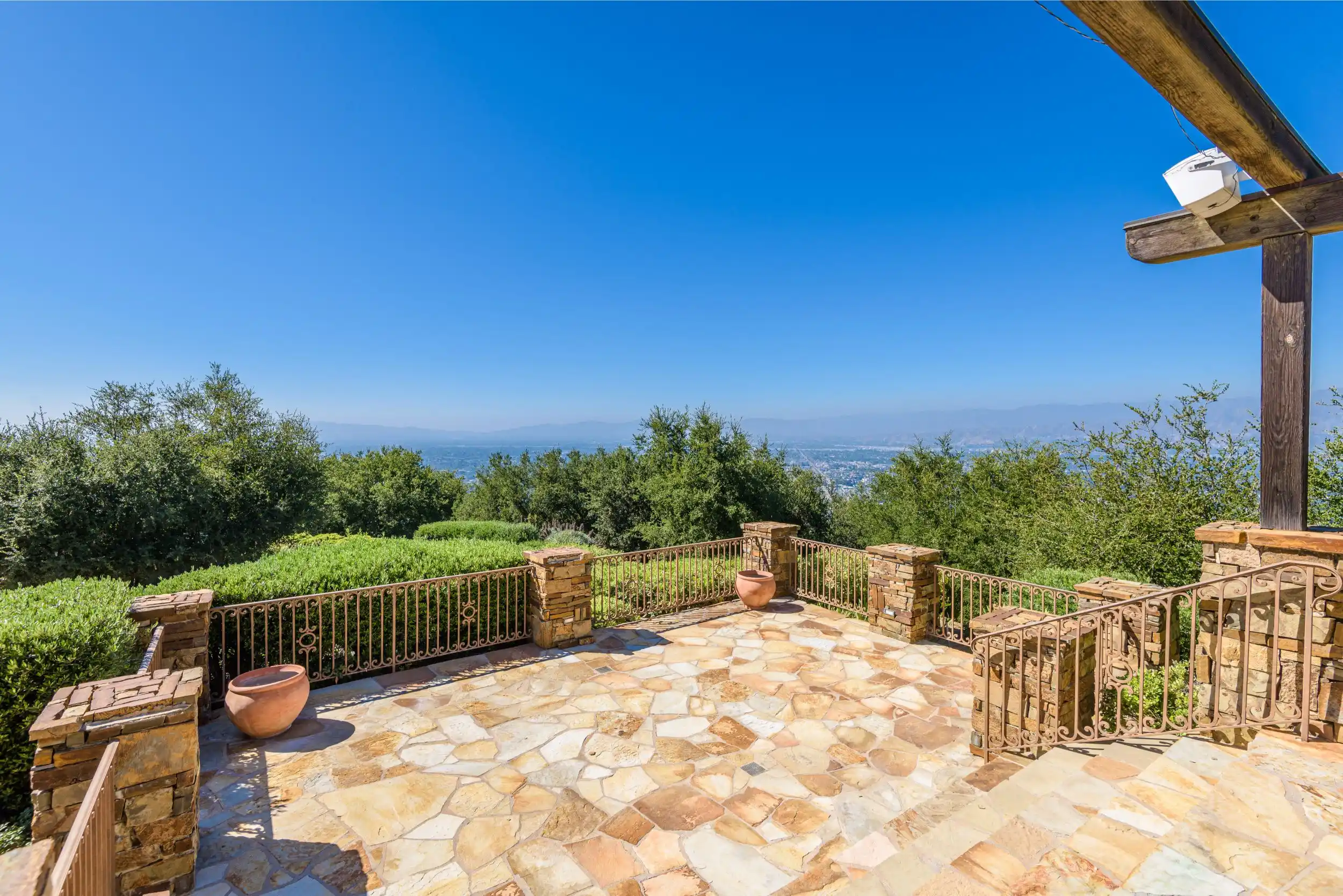 Torreyson view terrace in daylight