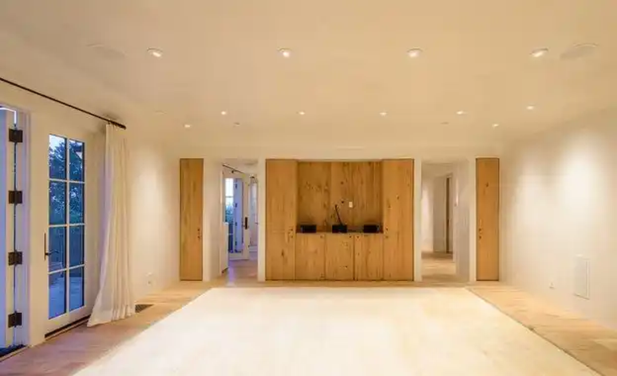 Torreyson interior hall with recessed lighting